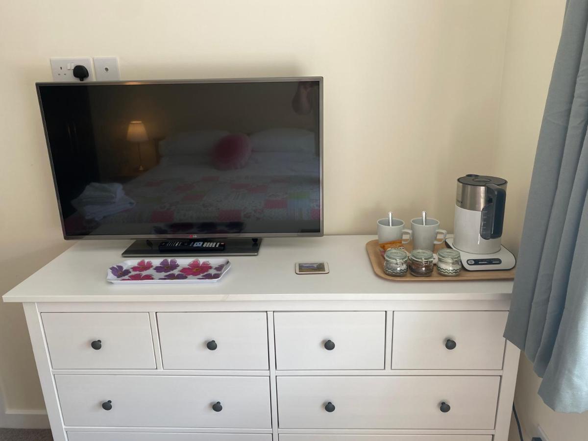 Wellington View One En Suite Shower And Super King Bed Экстерьер фото